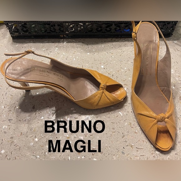 Bruno Magli Heels 8.5 - Picture 1 of 6